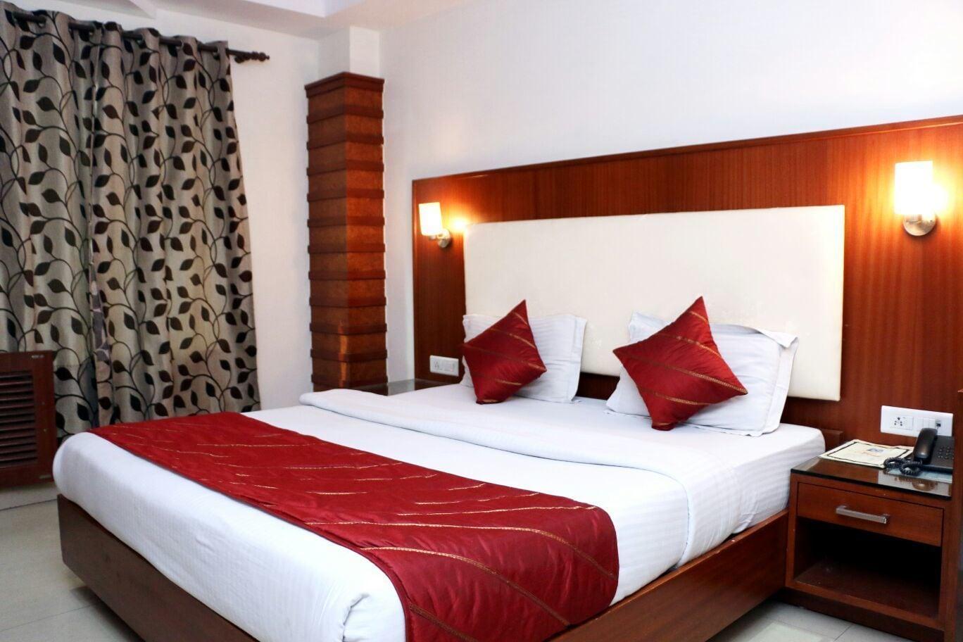 Hotel High 5 Land Delhi  Exterior photo