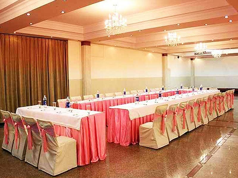 Hotel High 5 Land Delhi  Exterior photo